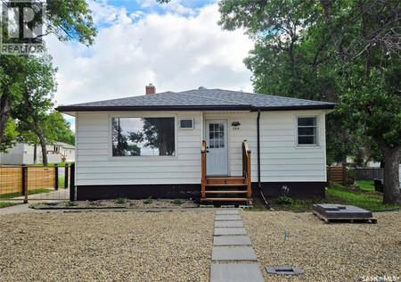 Kitchen - 399 9th Avenue Nw, Swift Current, SK S9H1A8 Photo 1