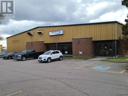 4 Outdoor Storage 600 Thornton Road S