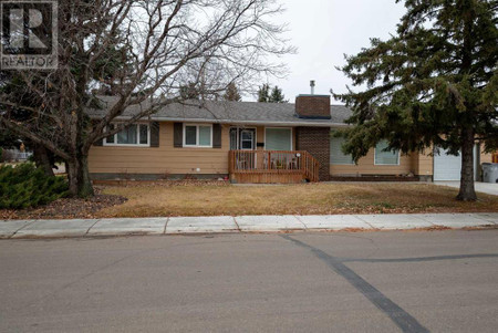Other - 402 3rd Street, Wainwright, AB T9W1A1 Photo 1
