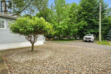 403 23 Four Mile Creek Road