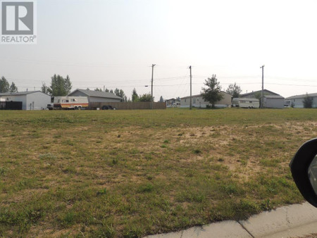 407 6th Street N, Marwayne, AB T0B2X0 Photo 1