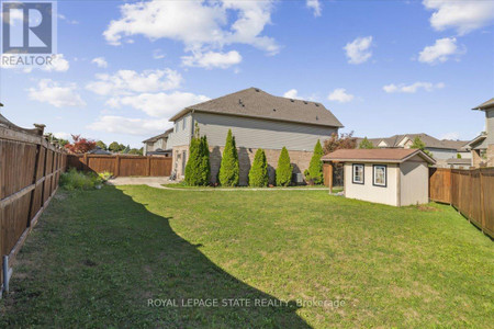 42 Meadow Wood Crescent