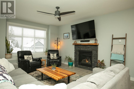 Living room - 437 Daladon Drive, Logan Lake, BC V0K1W0 Photo 1