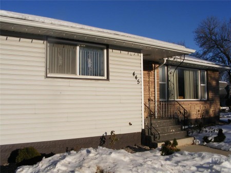 Office - 445 Manitoba Avenue, Selkirk, MB R1A0Y8 Photo 1