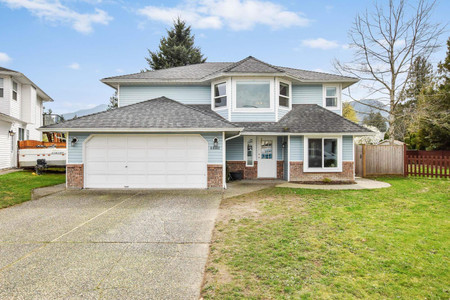 44662 Connaught Place, Chilliwack, BC V2R2Y6 Photo 1