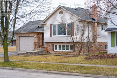 46 Grapeview Drive, St Catharines, ON L2R6P9 Photo 1