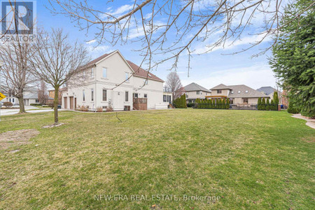 470 Shoreview Circ, Windsor, ON N8P1M7 Photo 1