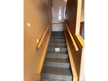 4801 49 St