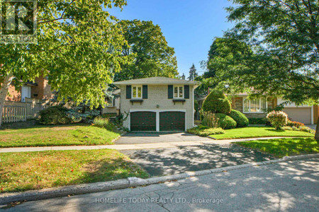 5 Landfair Crescent