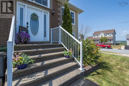 5 Lucy Court