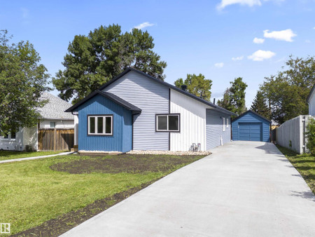 5032 55 Ave