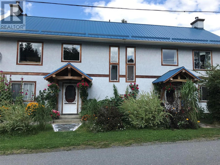 Partial bathroom - 504 Centre Street, Kaslo, BC V0G1M0 Photo 1