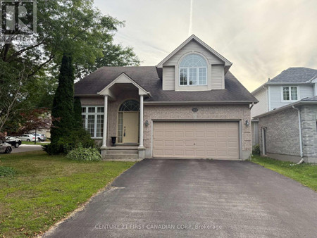 52 Cedarwood Crescent