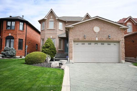 5205 Buttermill Crt, Mississauga, ON L5V1S4 Photo 1