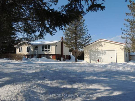 523635 Concession 12 Rd, West Grey, ON N0C1H0 Photo 1