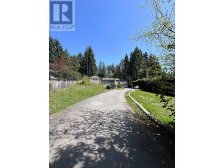 533 Hadden Drive, West Vancouver, BC V7S1G8 Photo 1