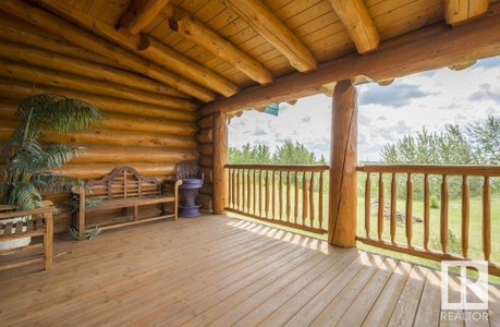 Living room - 55325 Rr 222, Rural Sturgeon County, AB T8K2N9 Photo 1