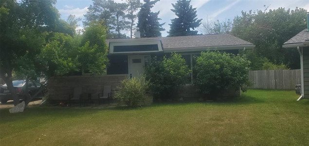 58 Sandham Crescent