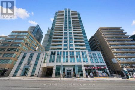 605 212 Eglinton Avenue E