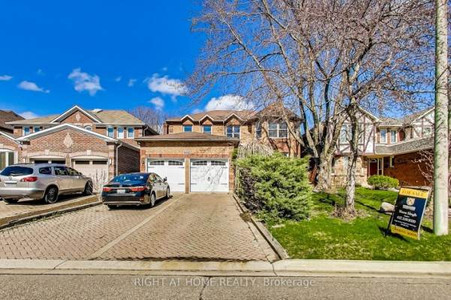 6065 St Ives Way, Mississauga, ON L5N4M1 Photo 1