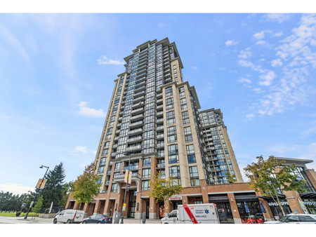 609 10777 University Drive, Surrey, BC V3T0E6 Photo 1