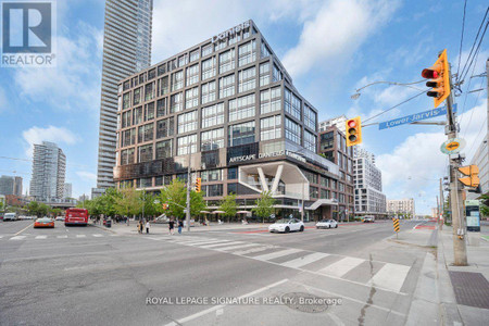 615 130 Queens Quay E