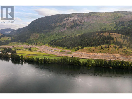 6189 Trans Canada Highway