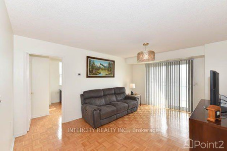640 Sauve St 1012500 Rutherford Rd 316, Vaughan, ON L4K5N7 Photo 1