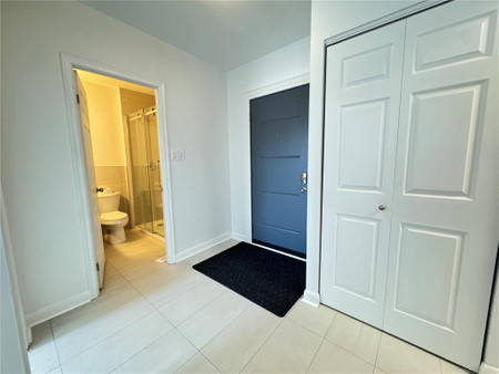 3pc Bathroom - 657 Fennell Avenue E Unit 2, Hamilton, ON L8V1T9 Photo 1