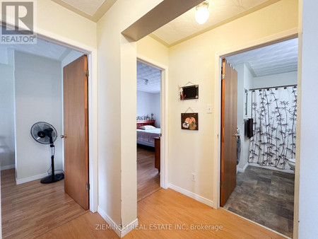 659 Victoria Road