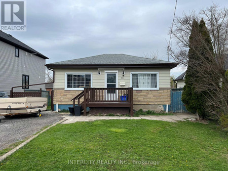Laundry room - 70 Tunis Street, St Catharines, ON L2S1E5 Photo 1