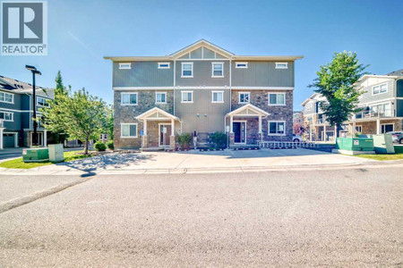 702 Evanston Manor Nw