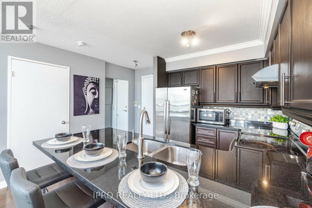 Living room - 715 250 Manitoba Street, Toronto, ON M8Y4G8 Photo 1