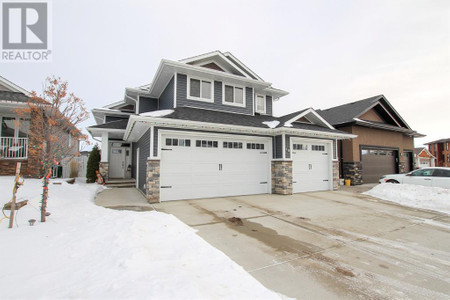 Family room - 73 Lazaro Close, Red Deer, AB T4R0R8 Photo 1