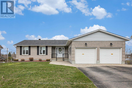 Foyer - 74 Colonel By Crescent, Smiths Falls, ON K7A5B6 Photo 1