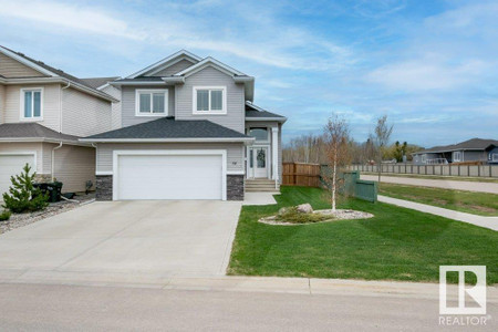 Family room - 75 Creekside Dr, Ardrossan, AB T8E0A2 Photo 1