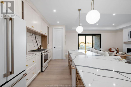 7598 Silverleaf Lane
