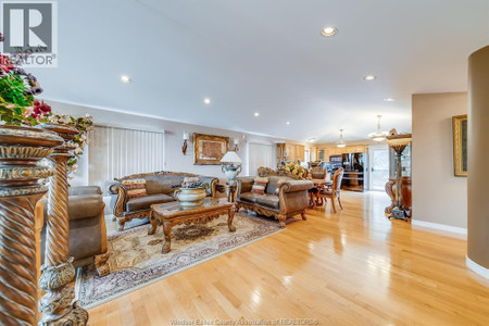 762 Newport Crescent