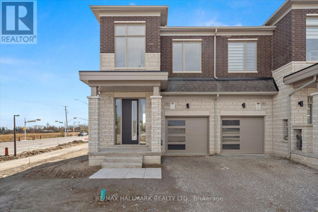 77 Schmeltzer Crescent