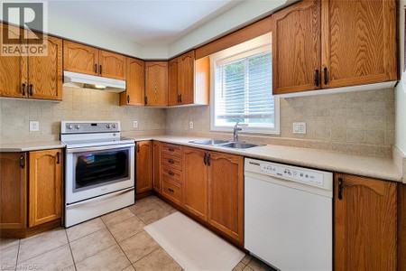 78 Peachwood Crescent Unit 9