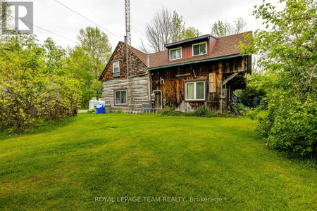 793 Poonamalie Side Road
