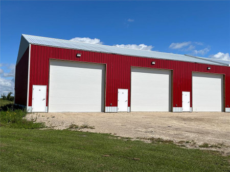 8 375 North Front Drive, Steinbach, MB R5G0X7 Photo 1
