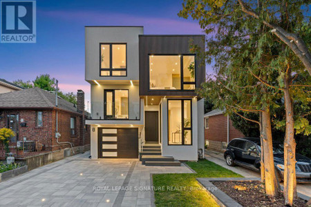 8 St Hubert Avenue