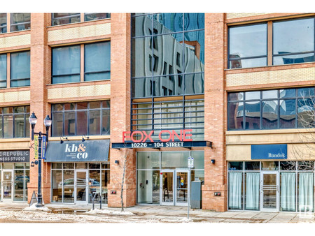 806 10226 104 St Nw