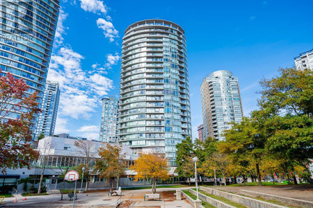 806 58 Keefer Place, Vancouver, BC V6B0B8 Photo 1