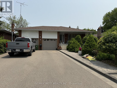83 Shaver Avenue N