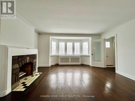 Living room - 843 Coxwell Ave, Toronto, ON M4C3E8 Photo 1