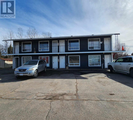 859 Trunk Rd, Sault Ste Marie, ON P6A3T3 Photo 1