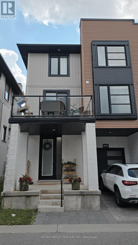 895 Sarnia Road