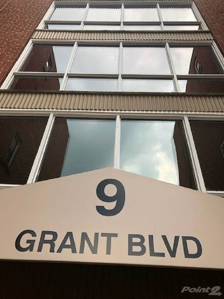 9 Grant Boulevard, Dundas, ON L9H4L5 Photo 1